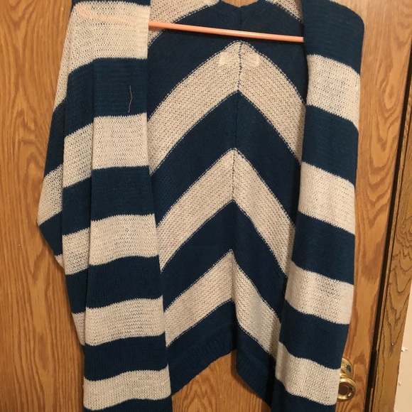 Cardigan - Picture 1 of 3